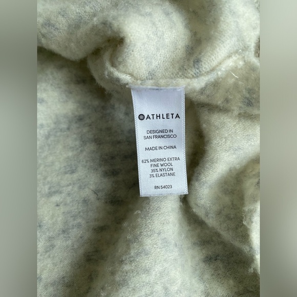 Athleta Sweater Women’s Medium Merino Wool Transit Turtleneck - Picture 4 of 10
